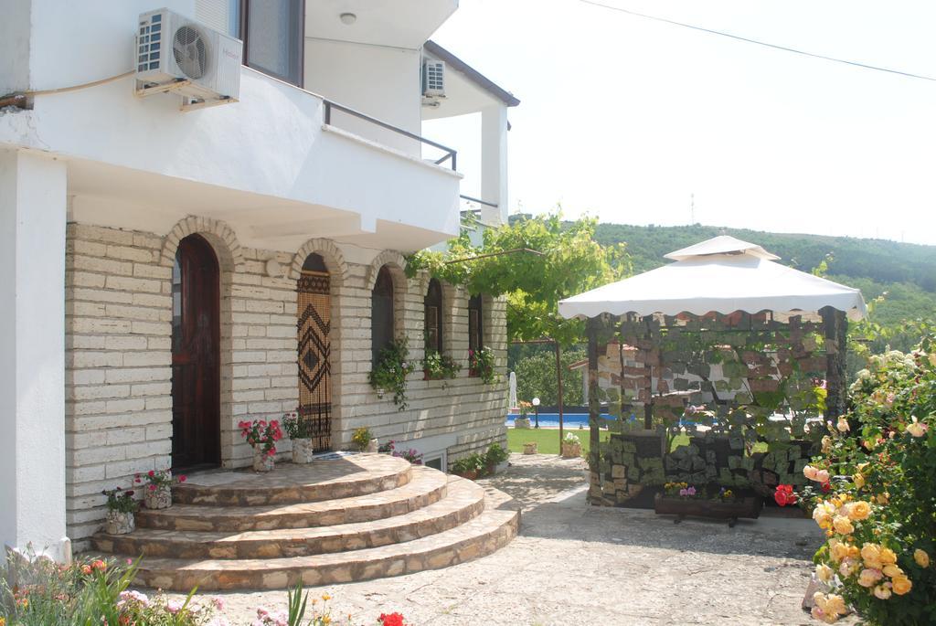 Vila Roza Hotel Balchik Exterior photo